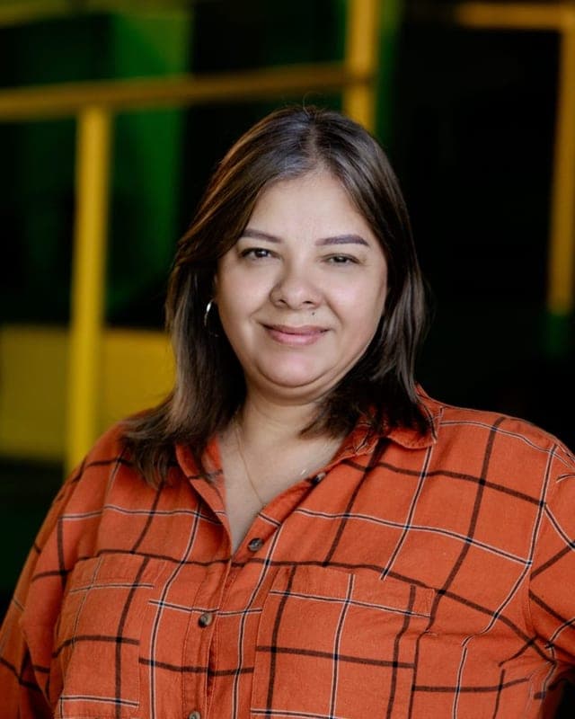 Sandra L. Valdez